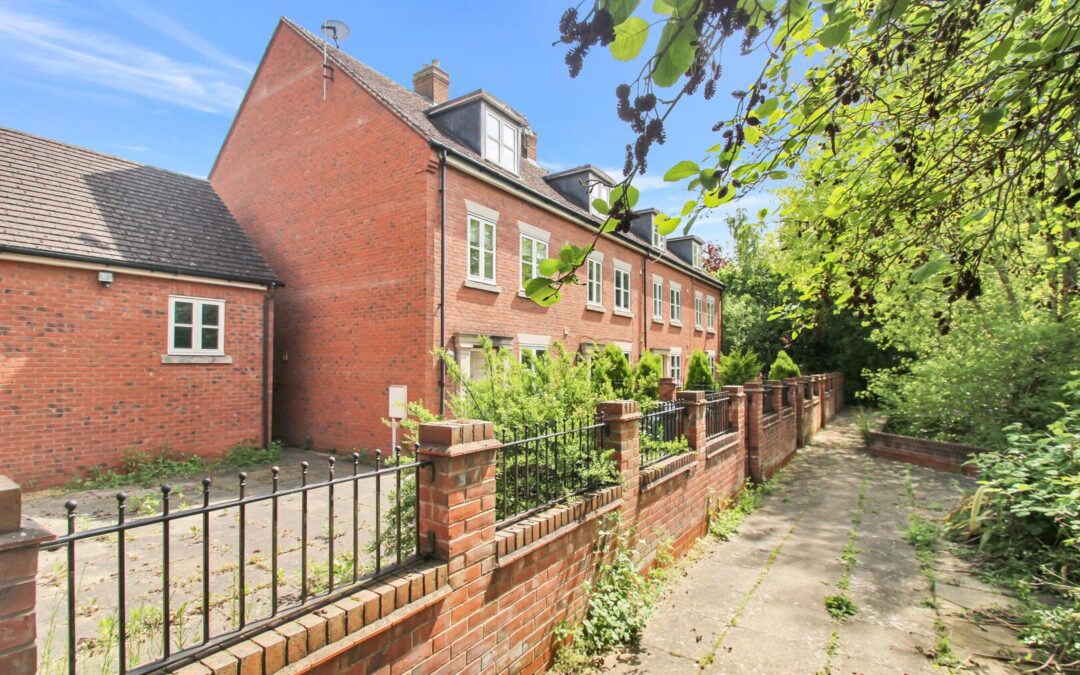 Monarch Close, Rugby, Warwickshire