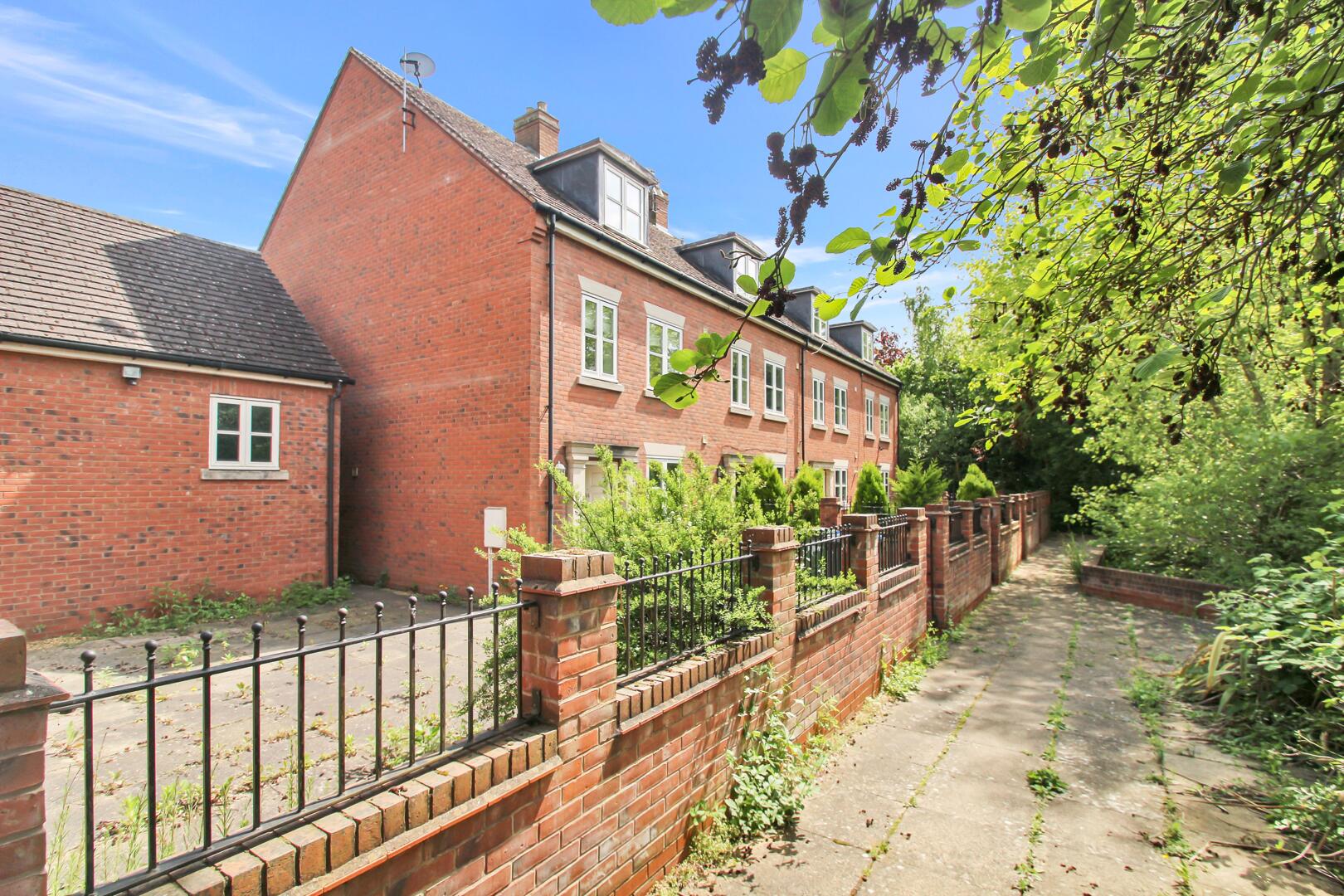 Monarch Close, Rugby, Warwickshire