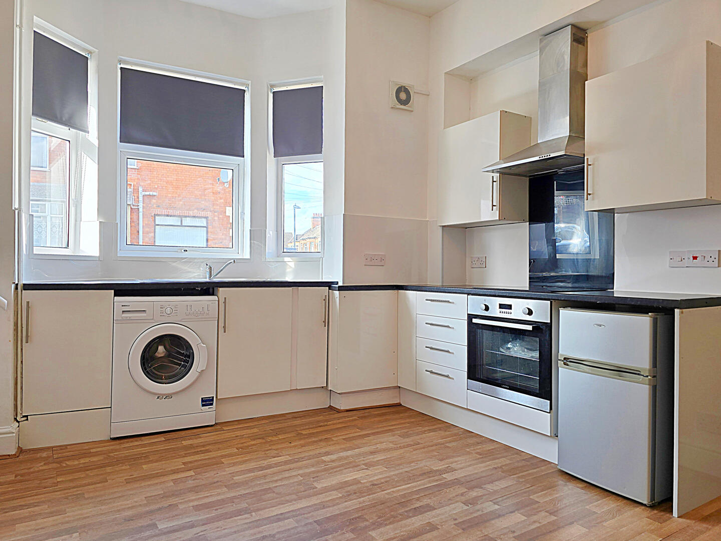 Holbrook Avenue, Rugby