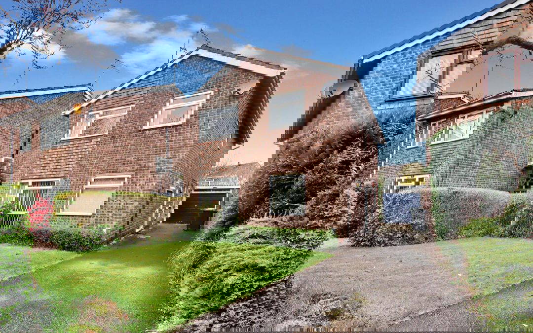 Ruskin Close, Hillside