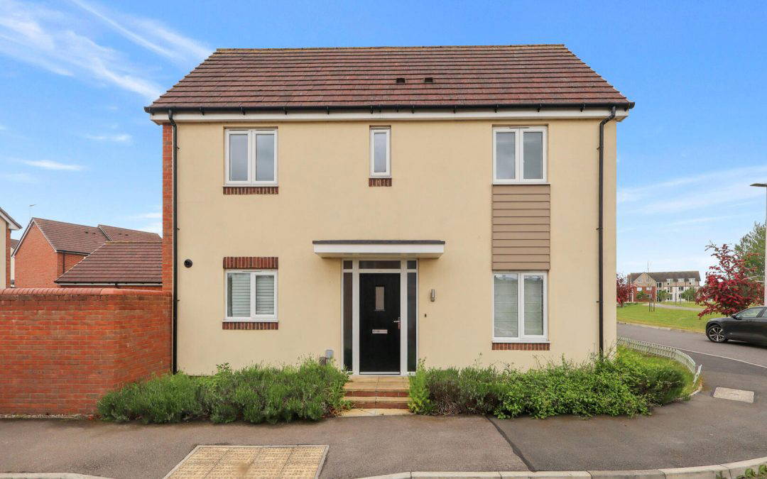 Edison Drive, Rugby