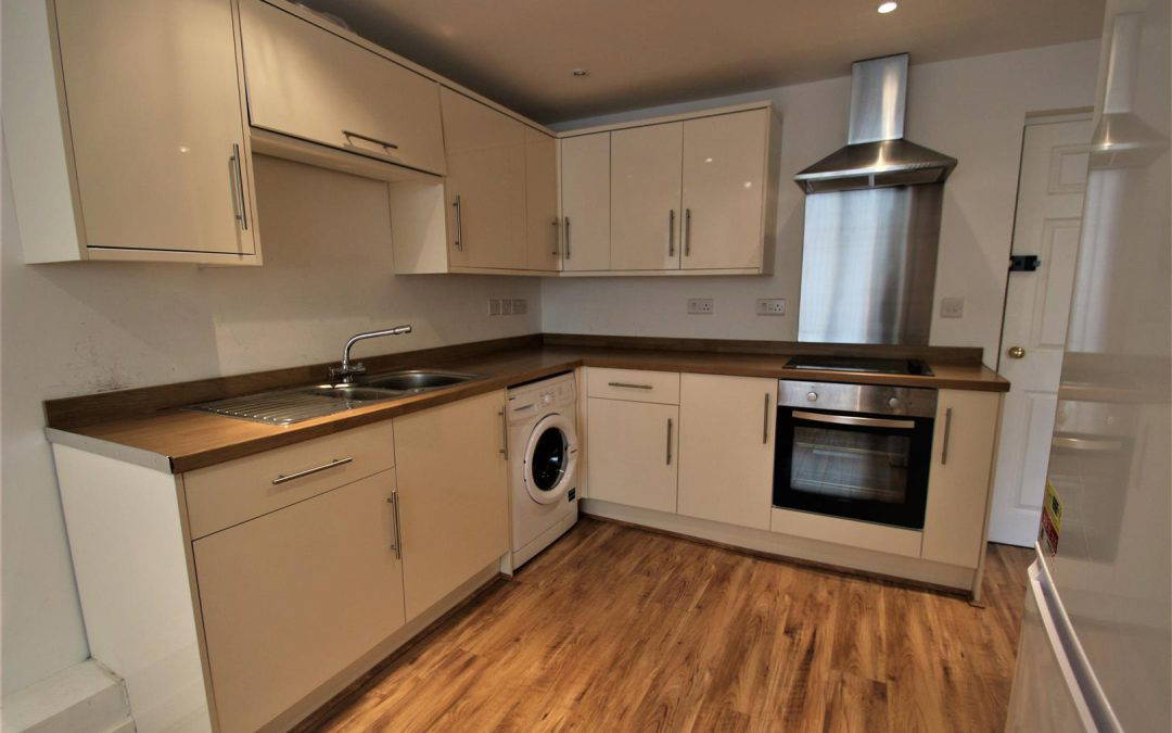 6 Abbey Court, Rugby
