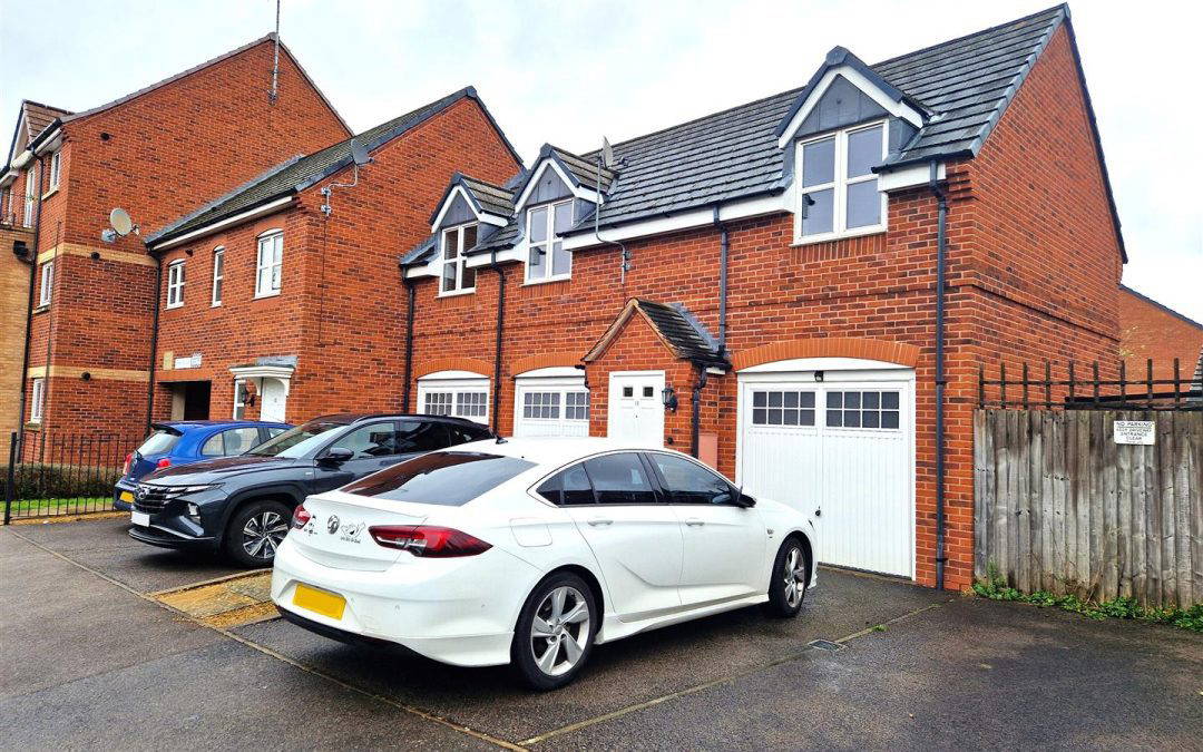 Brodie Close, Rugby