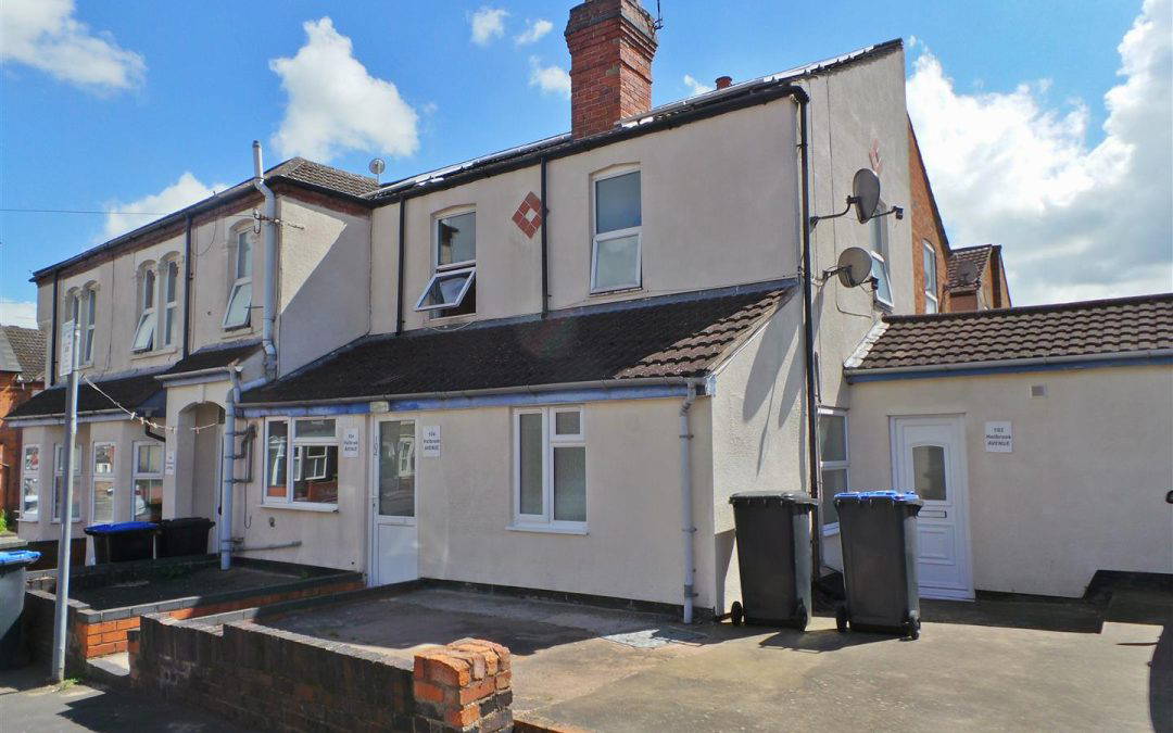 Holbrook Avenue, Rugby