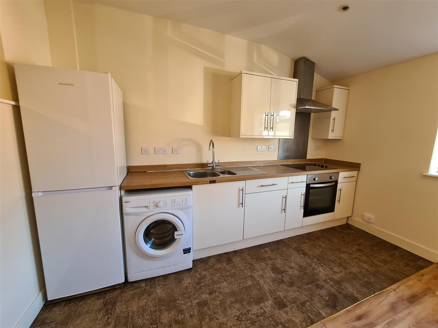 9 Abbey Court, Rugby